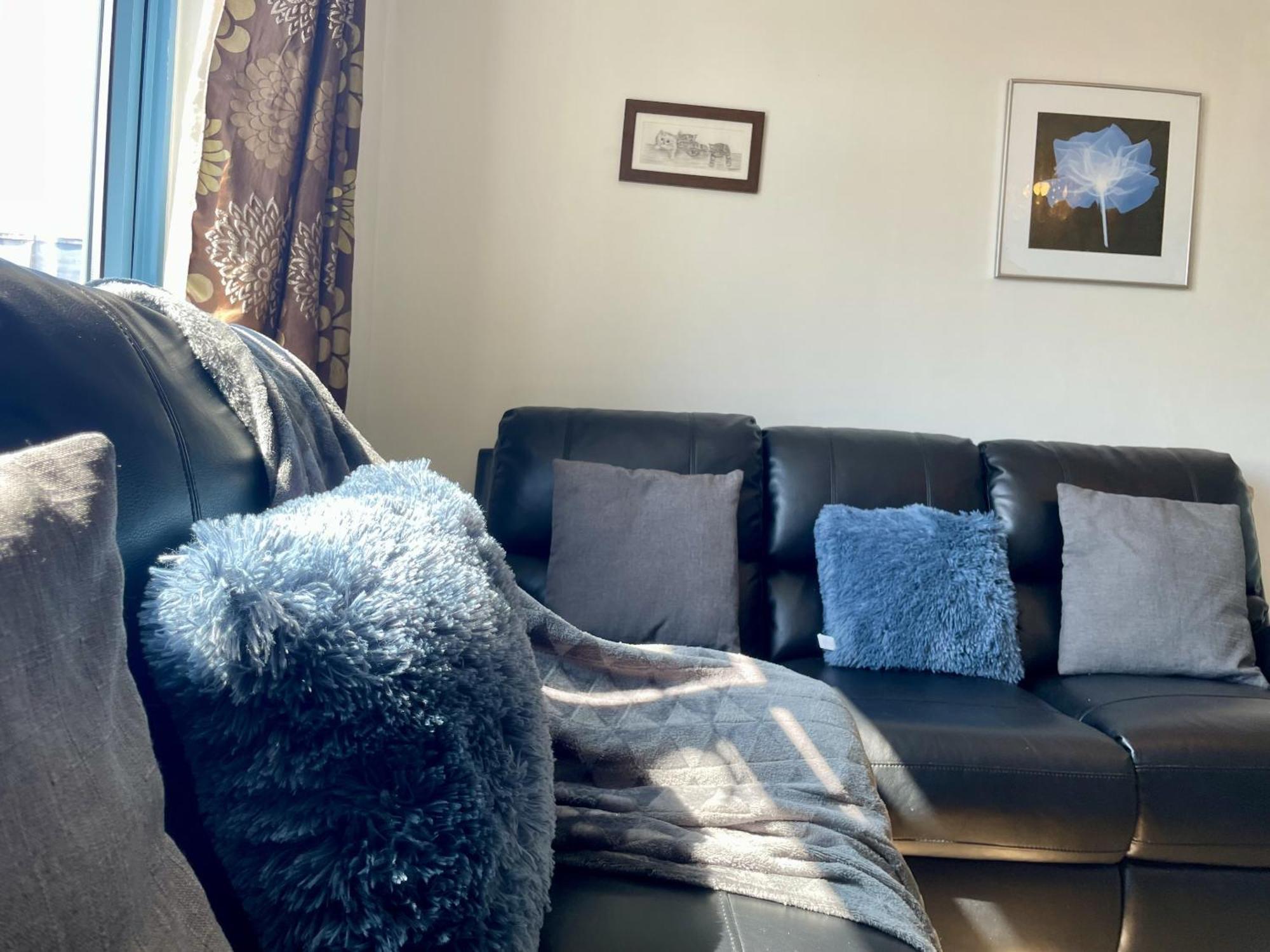 Hk Life Serviced Apartment , City Centre Swindon Ngoại thất bức ảnh